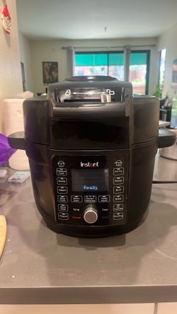 Instant pot 13 in 1 (almost new)