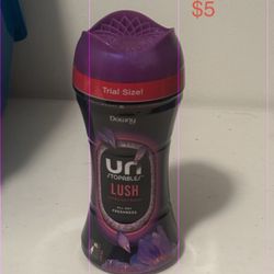 Downy Unstoppables 5oz