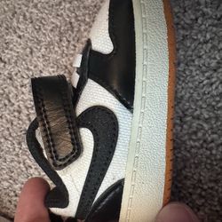 NIKE/VANS: Name brand toddler shoes