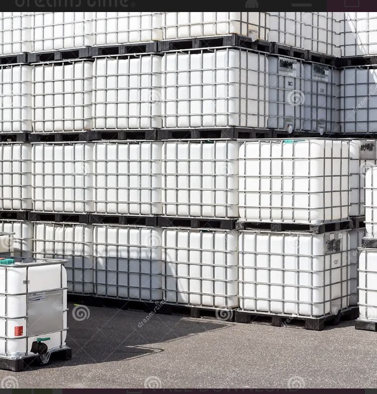 Water Tanks IBC 330 Gallons 275 Gallons Food Grade & Non. Delivery Available Metal Caged