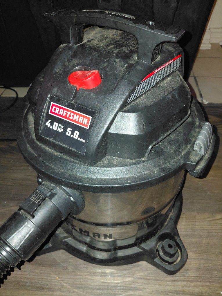 Craftsman 4HP 5 Gallon Wet/Dry Shop Vacuum - Used Twice!