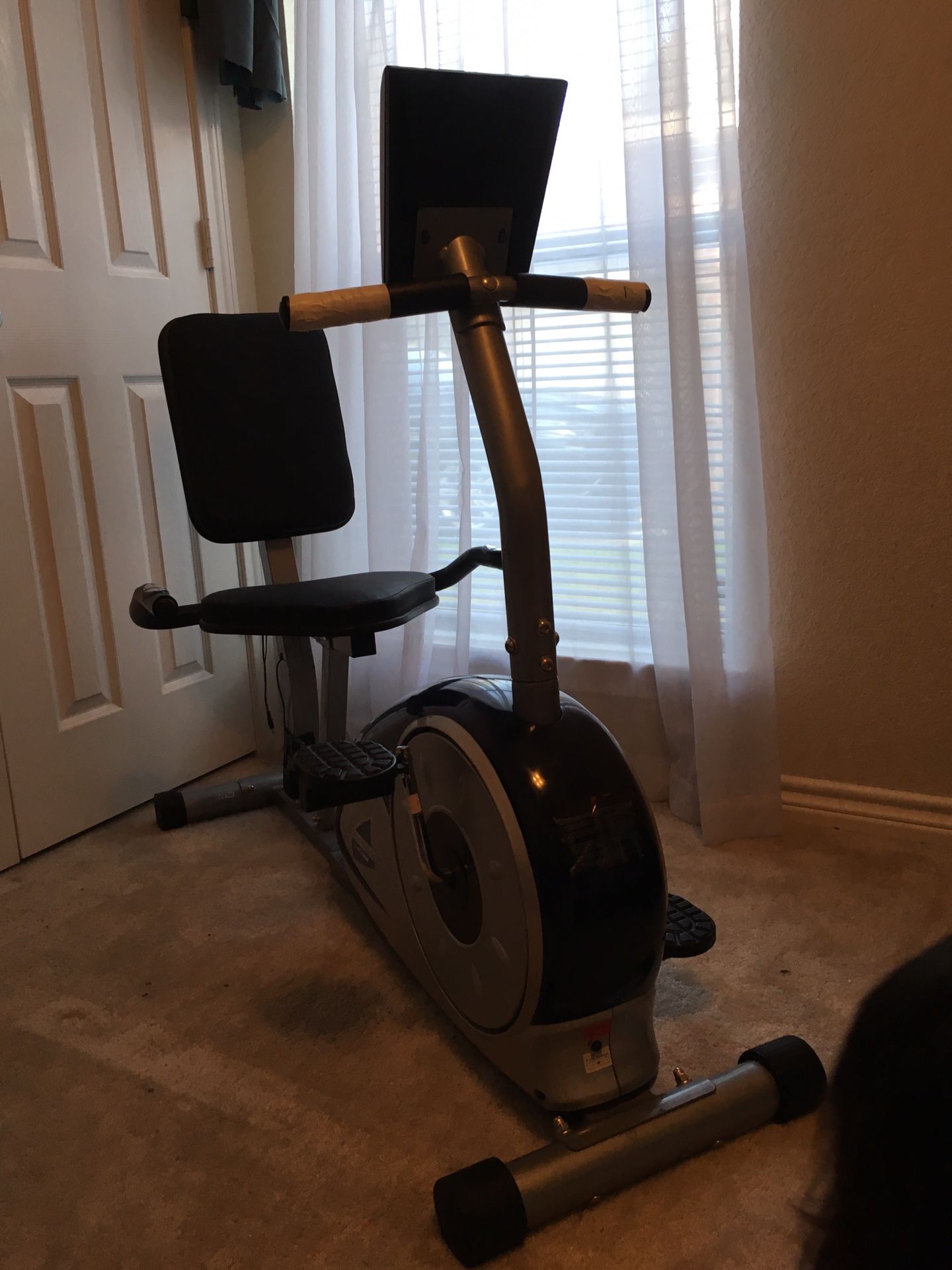 Body Champ BRB 5200 Exercise Bike