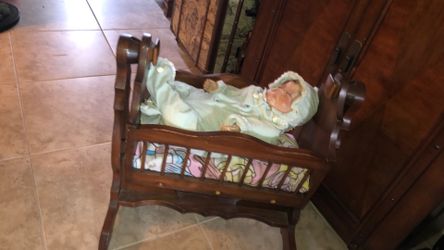 Life Like Doll Lee Middleton Designer Called Cherish Me a aay With Vintage Cradle 