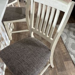 4 Counter Height Counter Stools