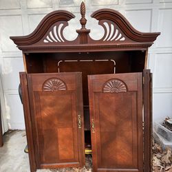 Free TV/Entertainment Hutch