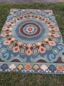 LOTS OF VERY NICE 5 BY 7 AREA RUGS