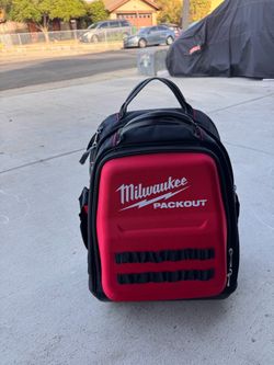 Milwaukee packout bagpack