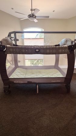 Graco Pack 'n Play Playard