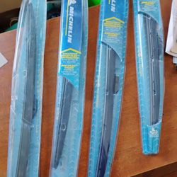 19" Windshield Wiper Blades New In Package 