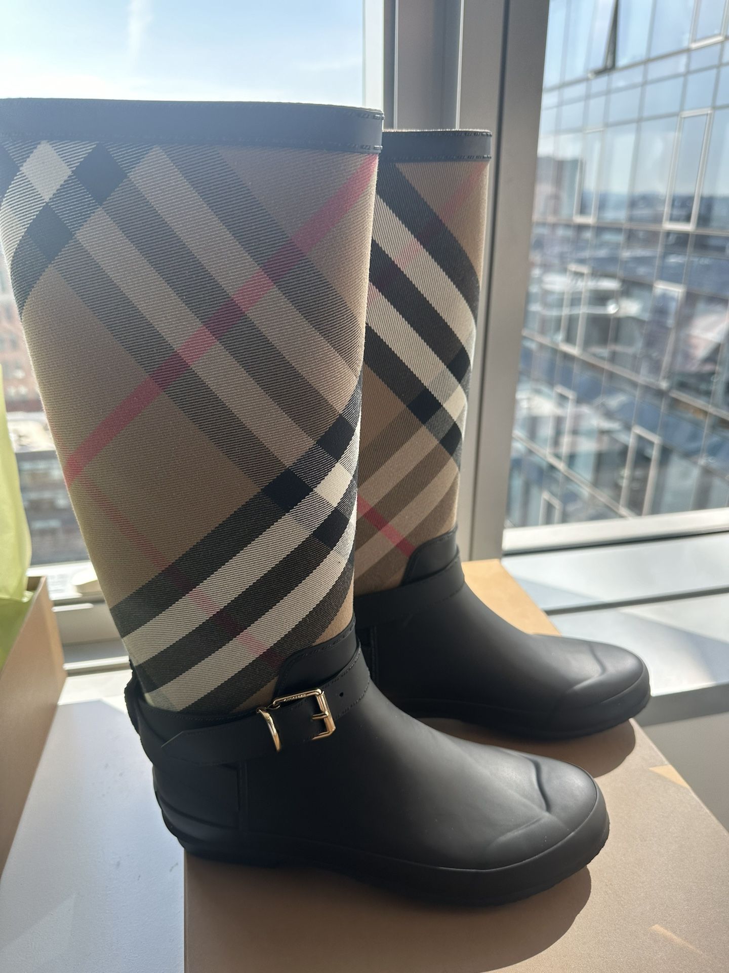 Authentic Burberry Rain boots - brand New Never Worn