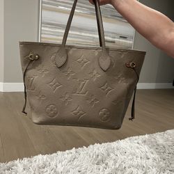 Louis Vuitton Neverfull MM 