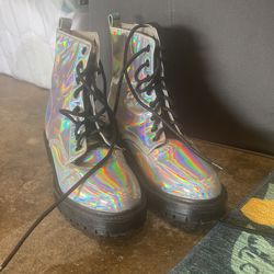 Holographic Boots 