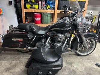 2003 Harley Davidson Road King 100th Anniversary