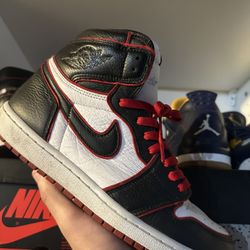 Jordan Retro 1 High Og “BLOODLINE”