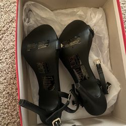 Guess High Heels 