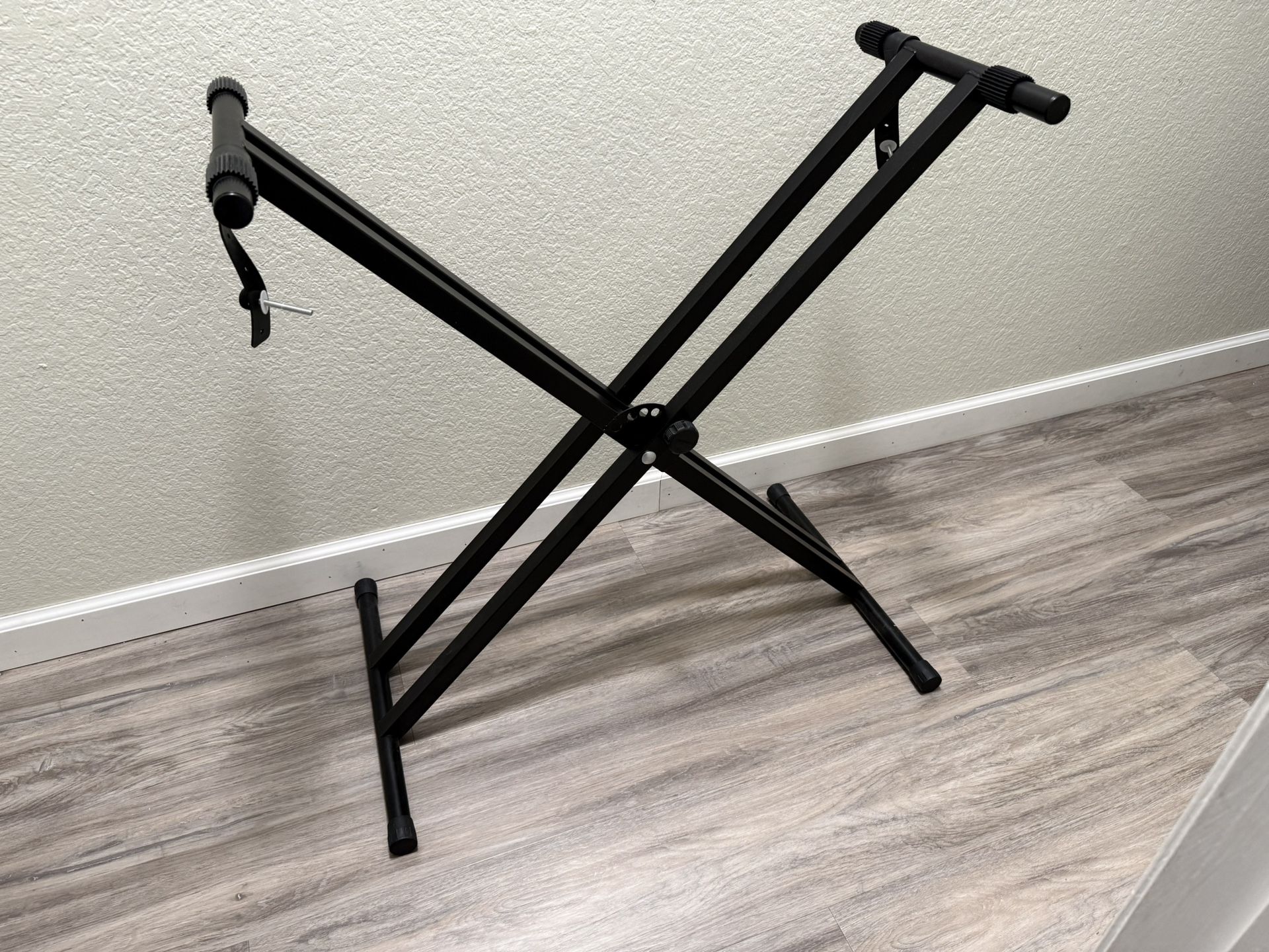 ChromaCast Keyboard Stand