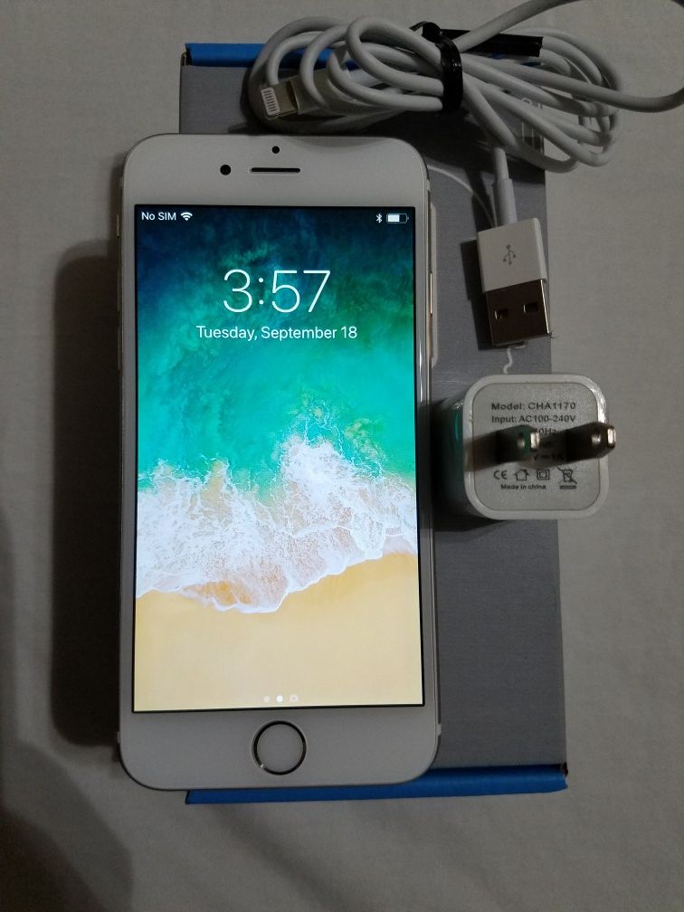 iPhone 6 64 GB gold GSM factory unlocked in good condition