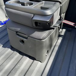 19-25 Silverado/ Tahoe Center Jump Seat