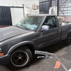 2001 Chevy   S10  Es Estándar 