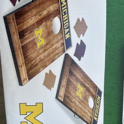University Of Michigan Corn hole Set