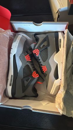 Jordan 4 Infrared 