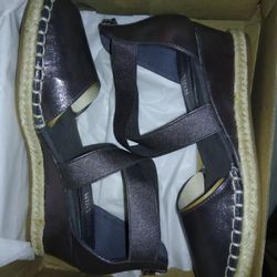 KENNETH COLE  REACTION WOMENS X BAND WEDGE LOAFER PEWTER SIZE 8 NEW