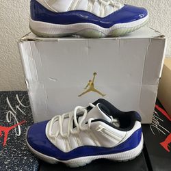 Jordan 11 Retro Low Women’s Size 8 
