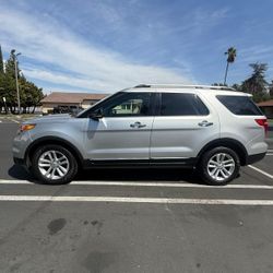 Ford Explorer 