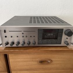 Carver Magnetic Field Power Amplifier With Rack Handles