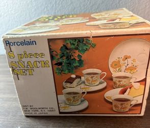 Vintage MCM 8 Piece Porcelain Snack Set Made In Japan Flower Pattern New