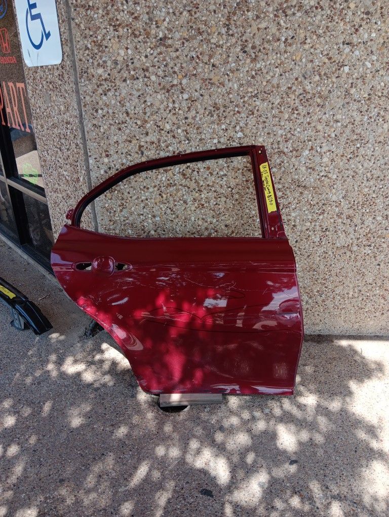 2018-23 Toyota Camry Right Back Door