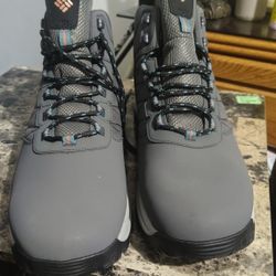 Brand New Never Worn Size 15 Columbia Sportswear Boots