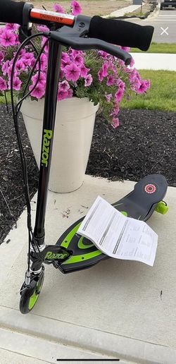 Razor Power Core E90 Electric Scooter with hub Motor, Push-Button Throttle, for Kids 8+
