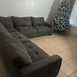 Sectional Couches 