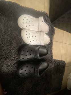 2 Pair Croc Deal $20 Youth 6 Fit 8 Women Pick Up Pearland texas 