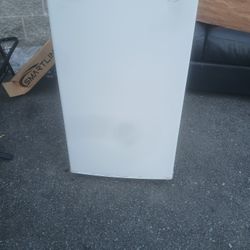 Refrigarator