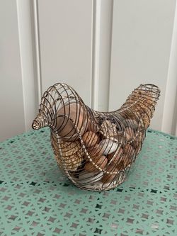 Vintage Farmhouse Wire Chicken Basket w/Natural Fillers
