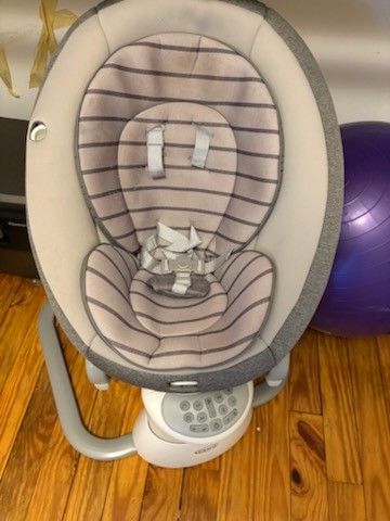 Graco Soothe My Way Swing