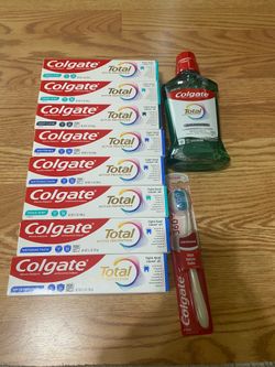 8 Colgate Toothpastes (5.1oz.)with toothbrush and Mouthwash