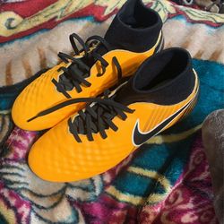 Magista Soccer Cleats CR7