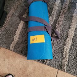 Lole Yoga Mat With 2-in-1 Strap