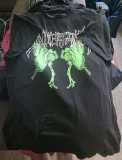 Size-L , Black and Green