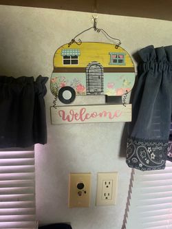 RUSTIC RV CAMPER “WELCOME” SIGN