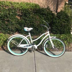 26” Huffy Cranbrook Ladies White Beach Cruiser Y