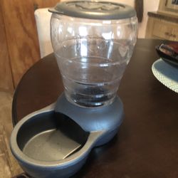 Pet Feeder