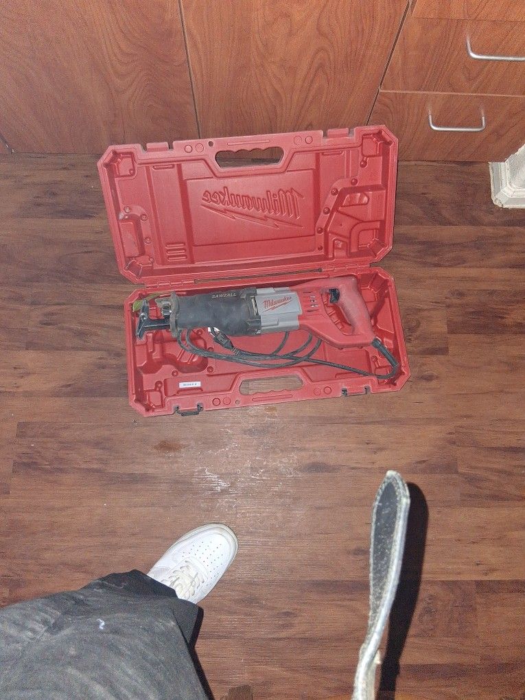 Milwaukee Sawzall