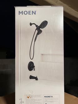 Moen Shower Head Set 