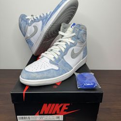 Jordan 1 Hyper Royal Size 11 $270