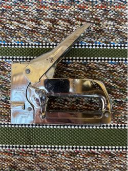 Swingline Staple Gun for Sale
