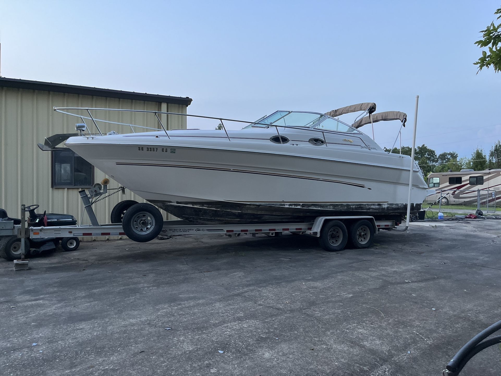 Cabin Cruiser 1999 Sea Ray 270